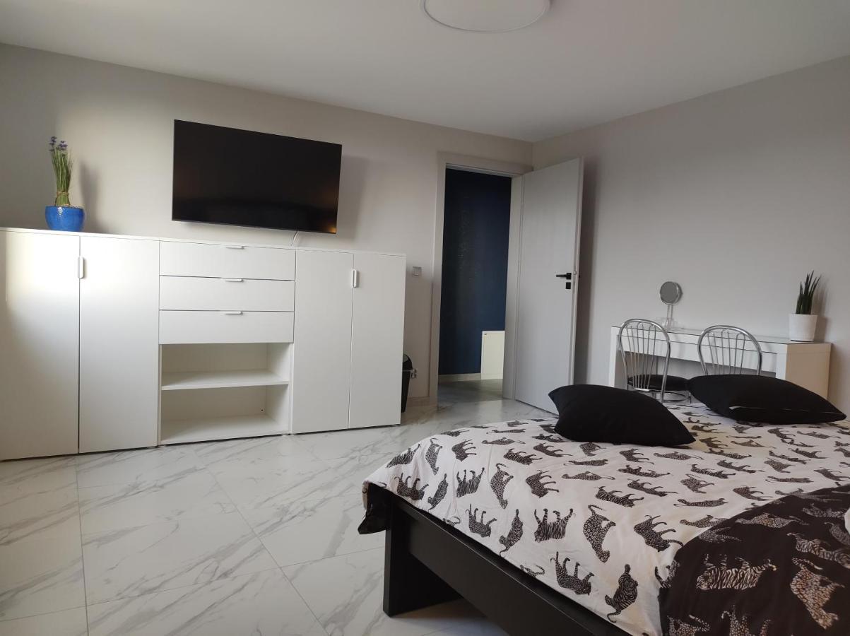 Apartament Nadziei 切米诺 外观 照片