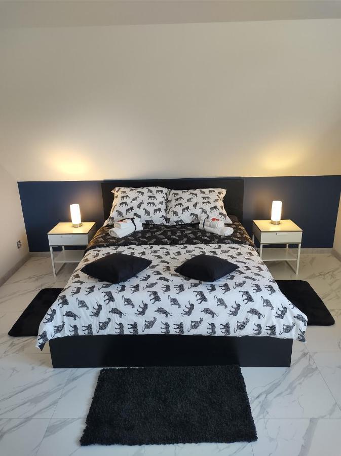 Apartament Nadziei 切米诺 外观 照片