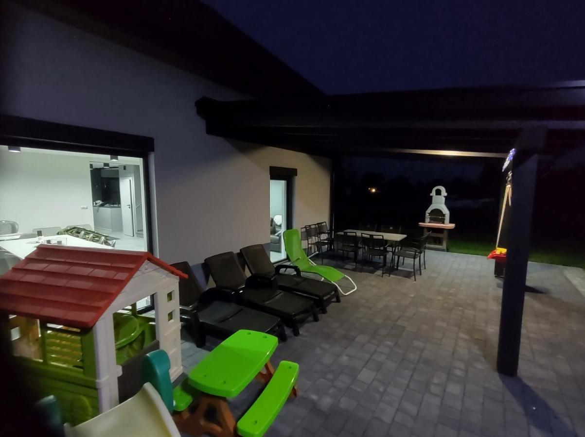 Apartament Nadziei 切米诺 外观 照片